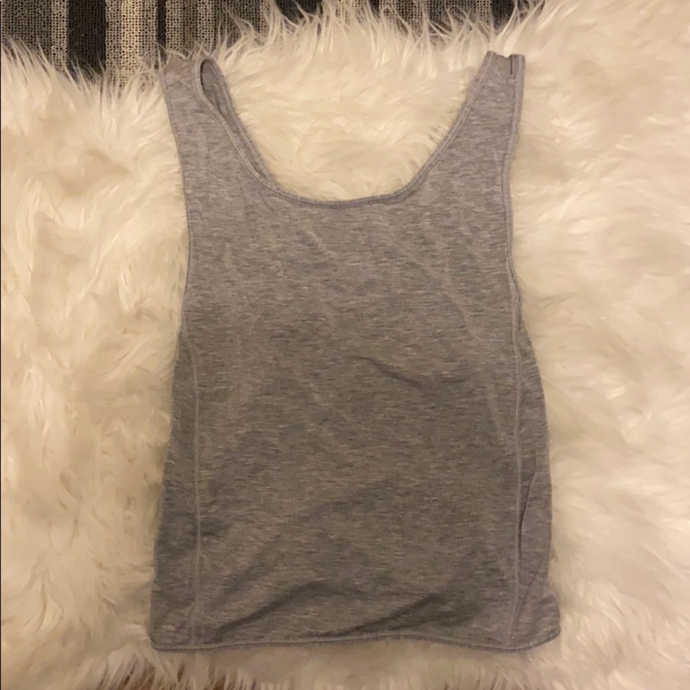 Lululemon tank size 4